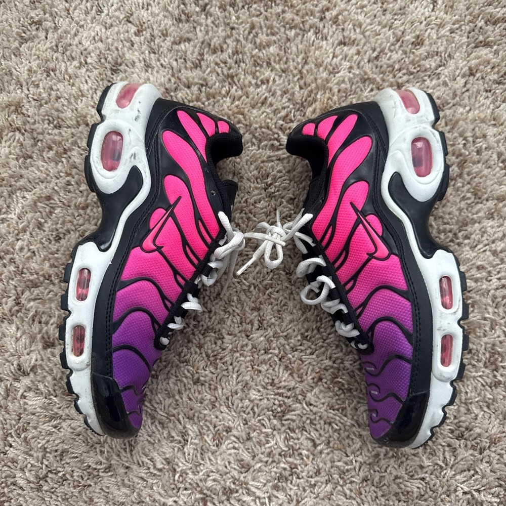 Nike Air Max Plus TN Fuchsia Vivid Purple Gradient Sneakers DZ3670-500 Womens 8 - Picture 3 of 6